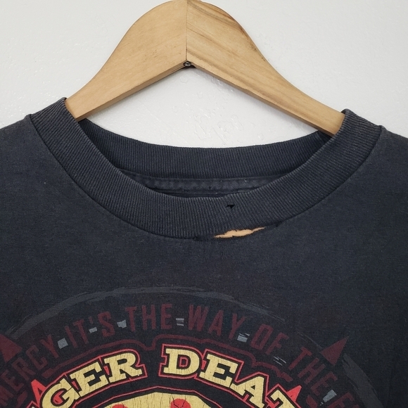 Five Finger Death Punch 5FDP Black Short Sleeve T-shirt Band Tee Concert Sm Med - Picture 2 of 4